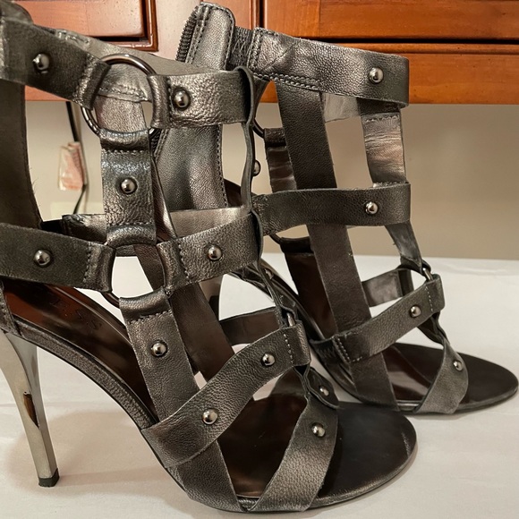 Guess Leather Gladiator Sandle Pumps - Picture 14 of 14